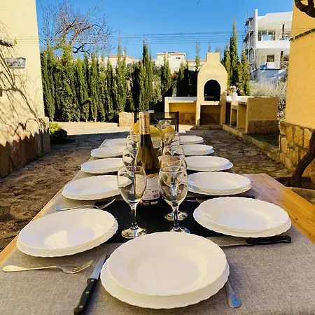 Marisol Villa *