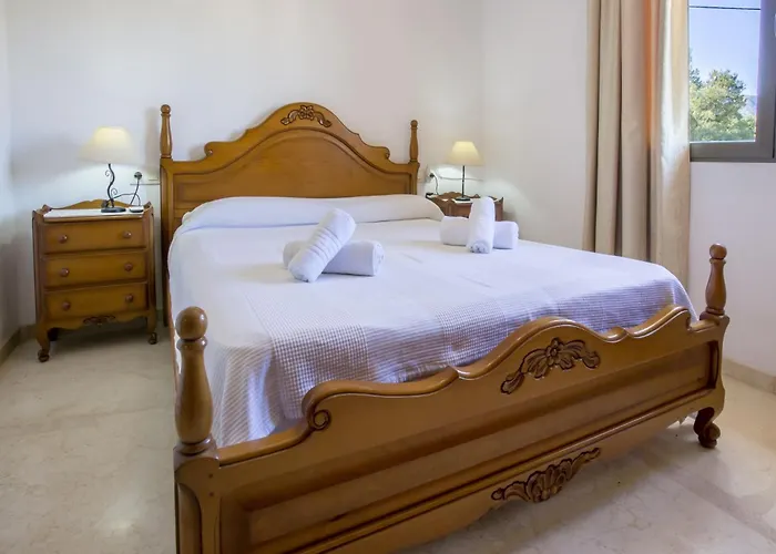 Vila Marisol Calpe *